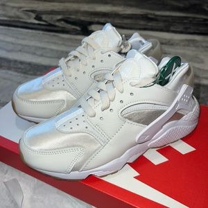 Nike air huarache shoes size 7